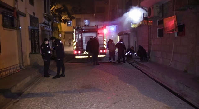 Adana’da iş yerinde çıkan yangın söndürüldü