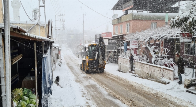 Osmaniye’nin Bahçe ve Hasanbeyli ilçelerinde kar nedeniyle eğitime ara verildi