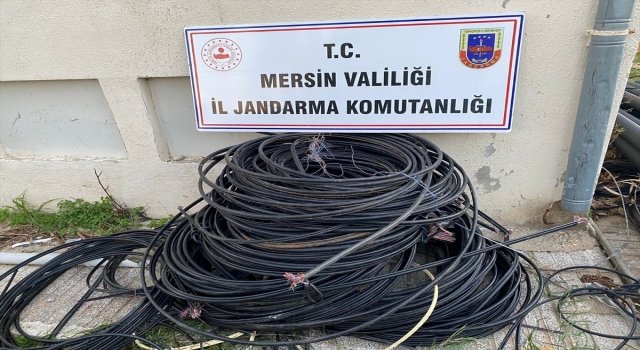 Mersin’de kablo hırsızlığı yaptıkları iddiasıyla 2 şüpheli yakalandı