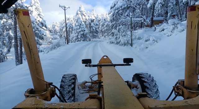 Osmaniye’de yayla yollarında kar temizleme çalışması yapıldı