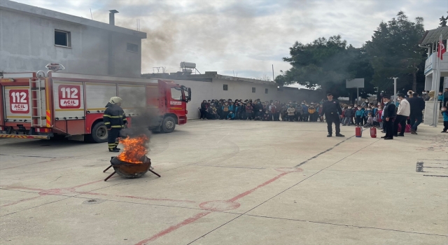 Hatay itfaiyesinden öğrencilere deprem ve yangın eğitimi