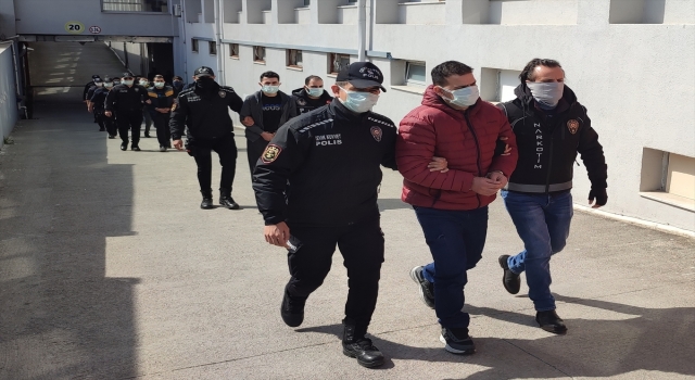 Adana’da uyuşturucu operasyonunda yakalanan 6 zanlı tutuklandı