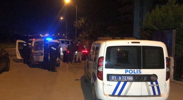 Adana’da hırsızlık şüphelisini vatandaşlar yakaladı