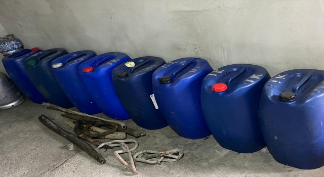 Adana’da 3 bin 700 litre kaçak akaryakıt ele geçirildi