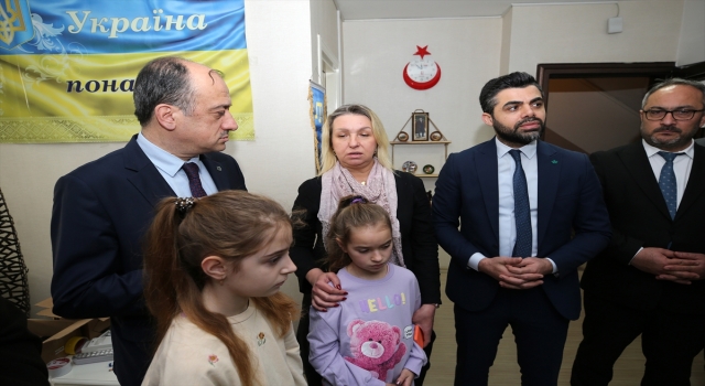 Gelecek Partili Yardım Adana’daki Ukraynalıları ziyaret etti