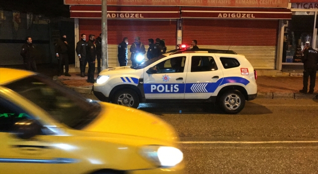 Adana’daki bıçaklı kavgada biri ağır 4 kişi yaralandı