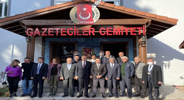KKTC Cumhurbaşkanı Tatar, Antalya Gazeteciler Cemiyeti’ni ziyaret etti: