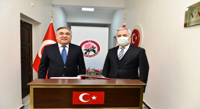Özbekistan Büyükelçisi Azamhocayev, Vali Seymenoğlu’nu ziyaret etti