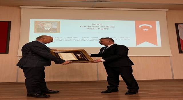 Antalya’da şehit ailesi ile 4 gaziye Devlet Övünç Madalyası ve Beratı verildi