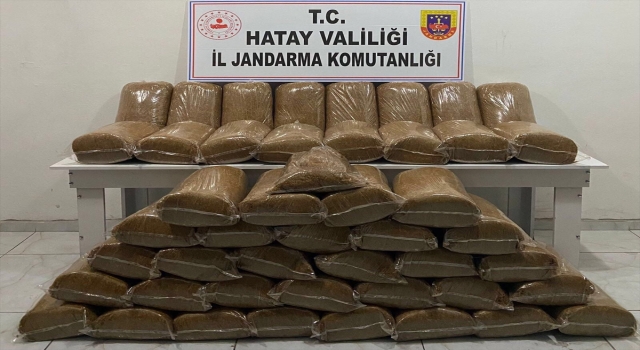 Hatay’da otomobilde 230 kilogram kaçak tütün ele geçirildi