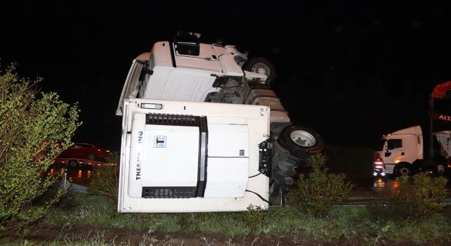 Osmaniye’de zincirleme trafik kazasında 3’ü polis 4 kişi yaralandı