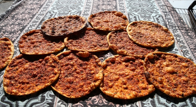 TÜRKİYE’NİN EKMEK KÜLTÜRÜ Gastronomi kenti Hatay’ın ”acı lezzeti” biberli ekmek