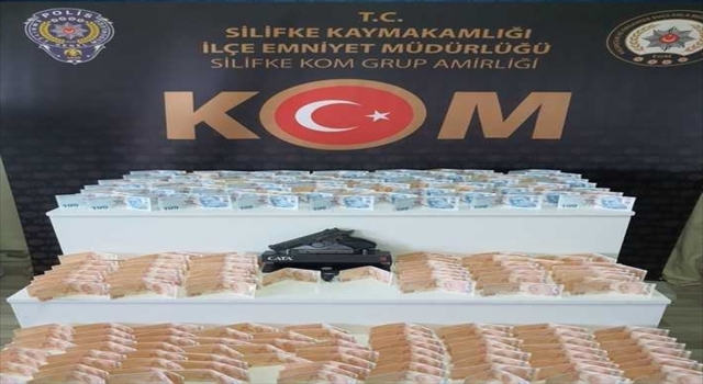 Mersin’de sahte para operasyonunda 2 zanlı yakalandı