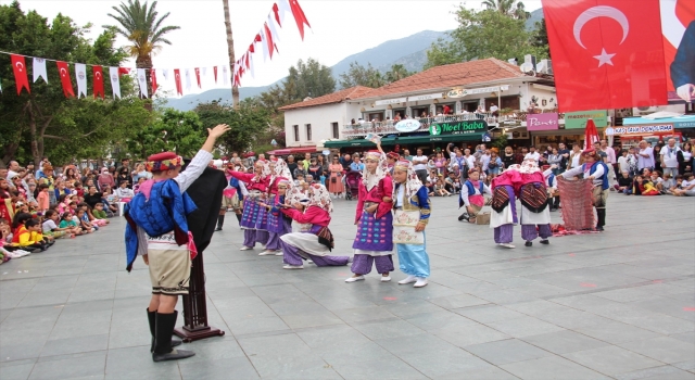 Kaş’ta Dünya Dans Günü kutlandı