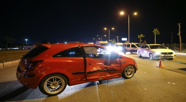 Antalya’da otomobil ile motosiklet çarpıştı,1 kişi öldü, 2 kişi yaralandı