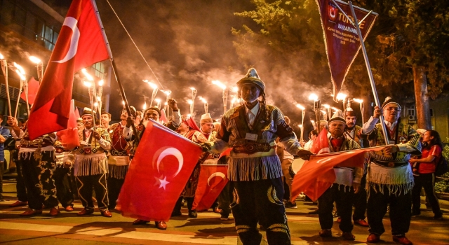 19 Mayıs Atatürk’ü Anma, Gençlik ve Spor Bayramı dolayısıyla Gaziantep ve Kahramanmaraş’ta Fener Alayı düzenlendi