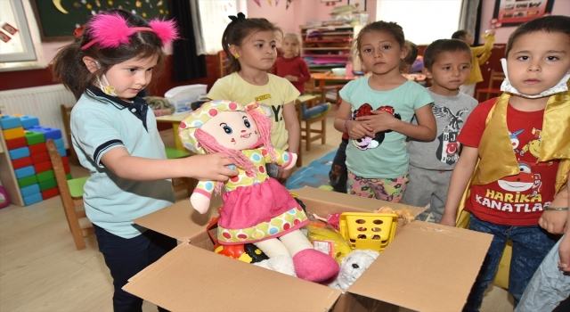 Minikler ”Oyuncaksız Oyun Projesi” ile eğlenip el becerilerini geliştirdi