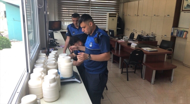 Mersin’de sağlığa zararlı olduğu belirlenen 447 kilogram peynire el konuldu