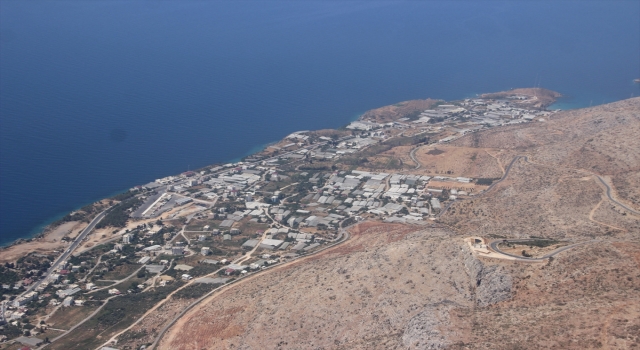 Mersin’de geçen yılki yangınlardan etkilenen ormanlar havadan görüntülendi
