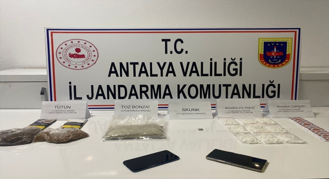Antalya’da uyuşturucu operasyonunda 2 şüpheli gözaltına alındı