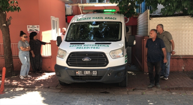 GÜNCELLEME Adana’da eşler arasındaki kavgayı ayırmak isterken bıçaklanan kişi öldü