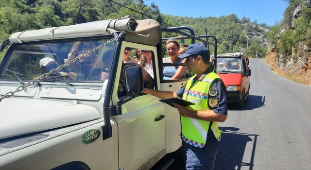 Antalya’da safari araçları denetlendi