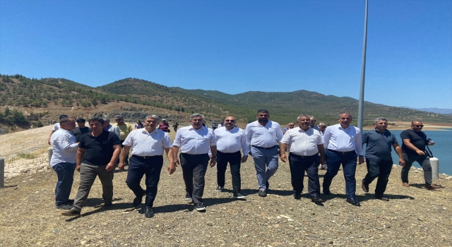AK Parti’li Yayman, gazetecilerle Tahtaköprü Barajı’nı gezdi