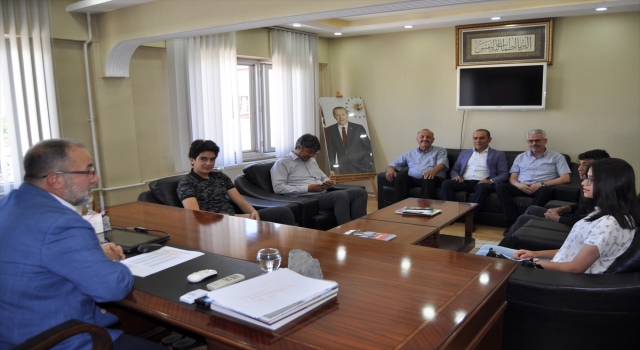 Afşin Belediye Başkanı Güven, başarılı öğrencileri ödüllendirdi