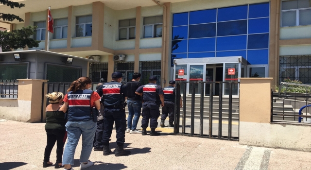 Mersin’de fuhuş operasyonunda 4 şüpheli yakalandı
