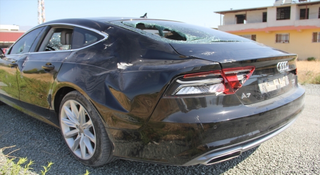 Hatay’da otomobile taşla zarar verilmesi güvenlik kamerasına yansıdı