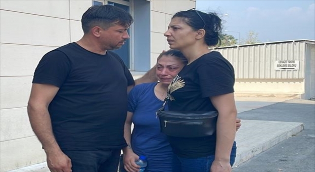 Antalya’da hareket halindeki otomobilden düşen bebek öldü