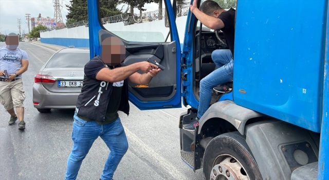 GÜNCELLEME İçişleri Bakanı Soylu, Mersin’de 310 kilogram uyuşturucu hap ele geçirildiğini açıkladı