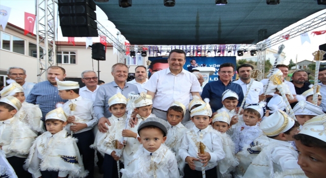 Kaş’ta 230 çocuk sünnet ettirildi