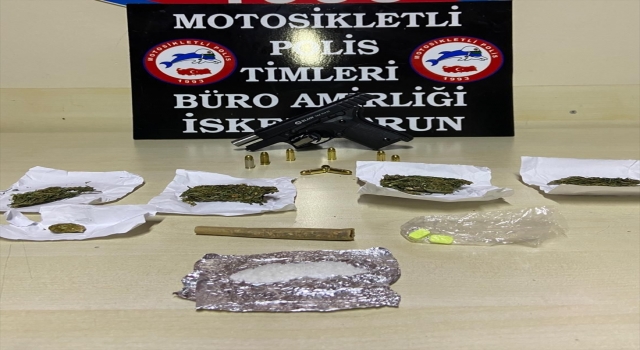 İskenderun’da uyuşturucu ve ruhsatsız silahla yakalanan 3 zanlı gözaltına alındı
