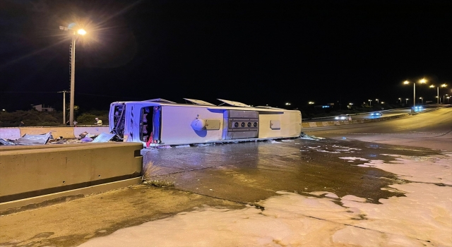 GÜNCELLEME Hatay’da yolcu otobüsünün devrilmesi sonucu 40 kişi yaralandı