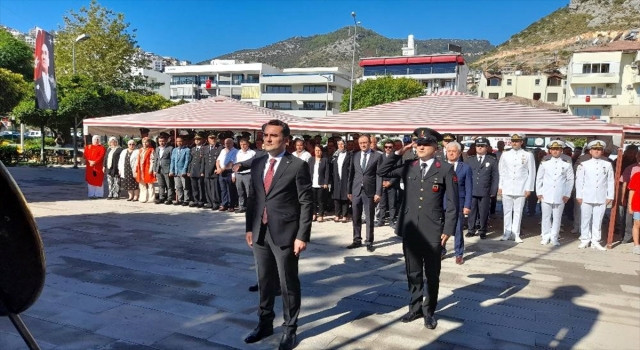 Antalya ve ilçelerinde Büyük Zafer’in 100. yılı kutlandı
