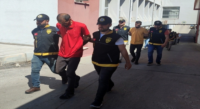 Adana’daki hırsızlık operasyonunda 12 şüpheli gözaltına alındı