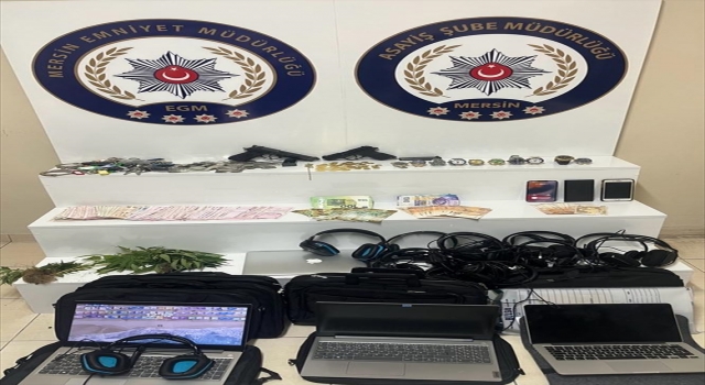 Mersin’de çağrı merkezi kurarak Almanları dolandırdıkları iddiasıyla 30 şüpheli yakalandı