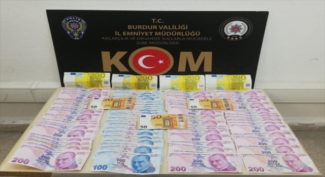 Burdur’da uyuşturucu ve sahte para operasyonlarında 3 kişi tutuklandı