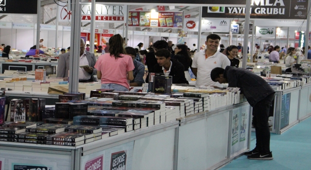 Kahramanmaraş Kitap Fuarı 4 günde 100 bin kişiyi ağırladı