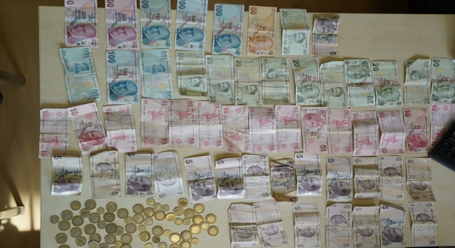 Kahramanmaraş’ta zabıta denetiminde dilencinin üzerinden 1555 lira çıktı