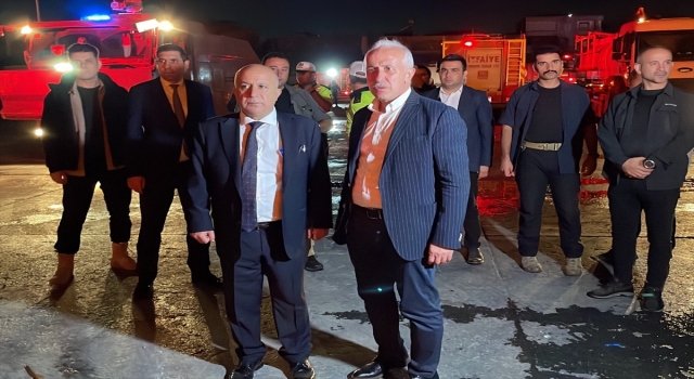 Mersin’de palet fabrikasında yangın çıktı