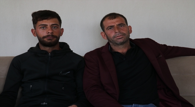Osmaniye’de baba oğul acil servise çamurlu ayakkabılarını çıkararak girdi