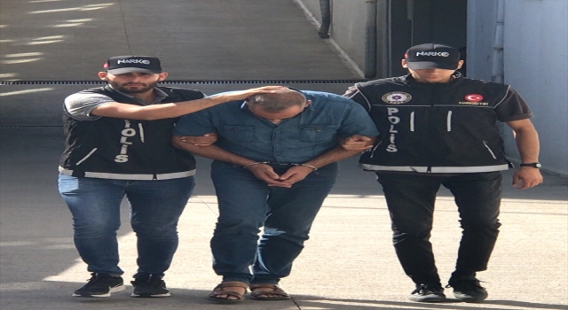 Adana’da tamponundan 1 kilo 368 gram esrar çıkan otomobilin sürücüsü tutuklandı