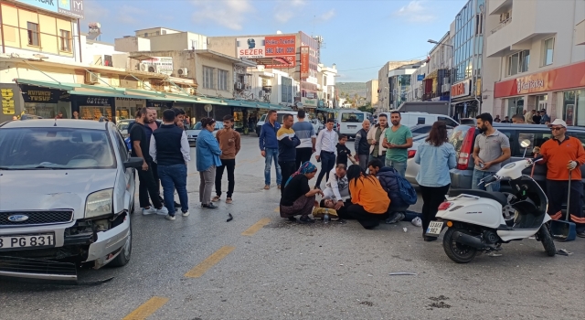 Silifke’de otomobille çarpışan motosikletin sürücüsü yaralandı
