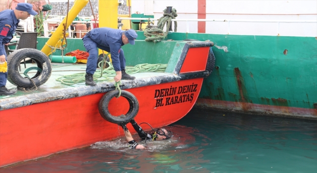 Hatay’da su altında ve kıyıda temizlik yapıldı