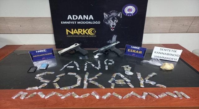 Adana’da kaldıkları evde uyuşturucu ele geçirilen 3 zanlıdan 1’i tutuklandı
