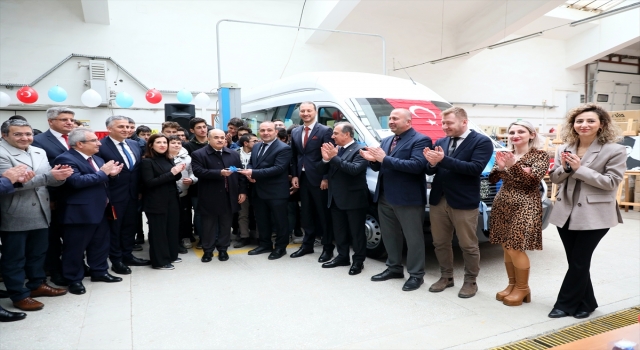 Ford Otosan Samsun’da iki okula araç hibe etti
