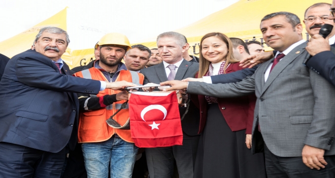 İSLAHİYE ABDULKADİR KONUKOĞLU CAMİSİ’NİN TEMELİ ATILDI