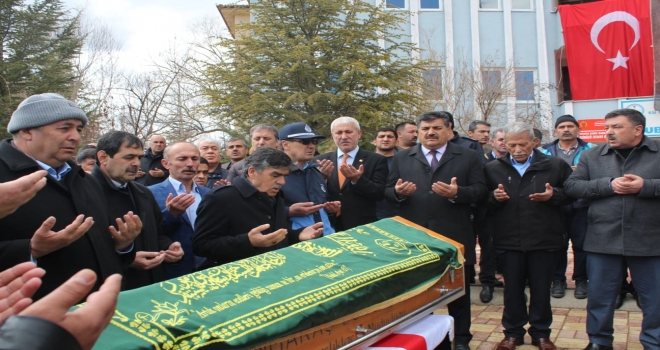 EKİNÖZÜ ESKİ BELEDİYE BAŞKANI SON YOLCULUĞUNA UĞURLANDI